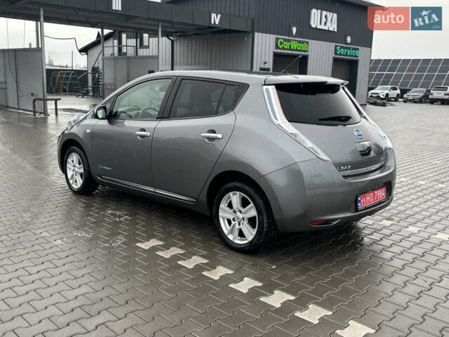 Серый Ниссан Лиф, объемом двигателя 0 л и пробегом 125 тыс. км за 6750 $, фото 3 на Automoto.ua