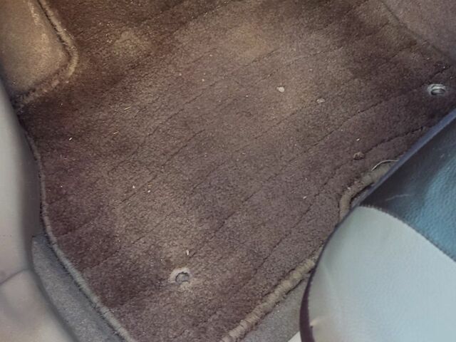 Сірий Ніссан Ліф, об'ємом двигуна 0 л та пробігом 131 тис. км за 7000 $, фото 5 на Automoto.ua