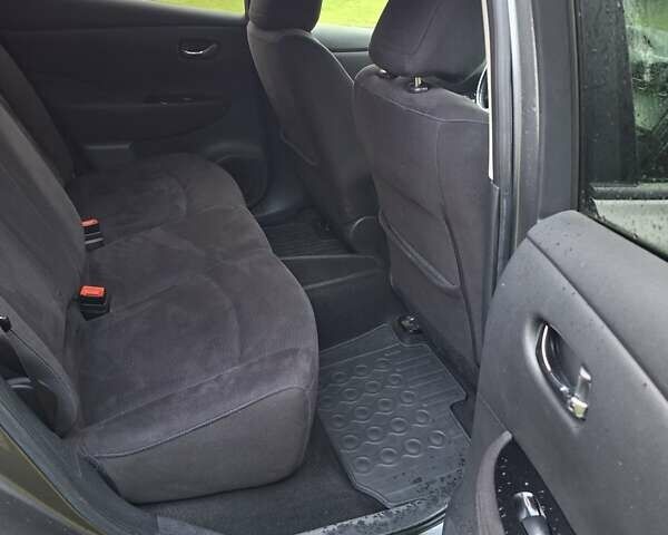 Ніссан Ліф 2013 у Луцьку на Automoto.ua Сірий Ніссан Ліф, об'ємом двигуна 0 л та пробігом 98 тис. км за 6500 $, фото 14 на Automoto.ua