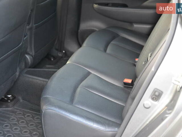 Серый Ниссан Лиф, объемом двигателя 0 л и пробегом 100 тыс. км за 5500 $, фото 18 на Automoto.ua