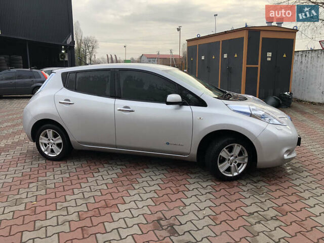 Серый Ниссан Лиф, объемом двигателя 0 л и пробегом 143 тыс. км за 4200 $, фото 4 на Automoto.ua