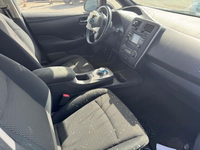 Серый Ниссан Лиф, объемом двигателя 0 л и пробегом 131 тыс. км за 4300 $, фото 4 на Automoto.ua