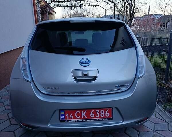 Сірий Ніссан Ліф, об'ємом двигуна 0 л та пробігом 127 тис. км за 7500 $, фото 11 на Automoto.ua