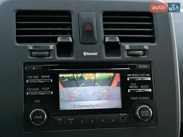 Серый Ниссан Лиф, объемом двигателя 0 л и пробегом 75 тыс. км за 5000 $, фото 22 на Automoto.ua