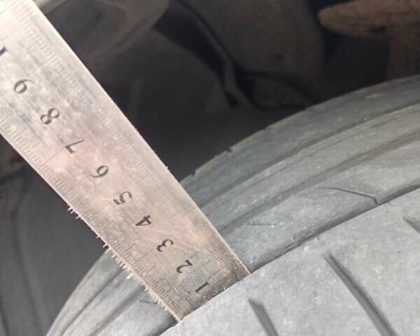 Серый Ниссан Лиф, объемом двигателя 0 л и пробегом 119 тыс. км за 8200 $, фото 18 на Automoto.ua