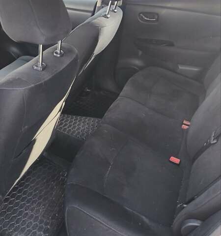 Сірий Ніссан Ліф, об'ємом двигуна 0 л та пробігом 91 тис. км за 6500 $, фото 8 на Automoto.ua