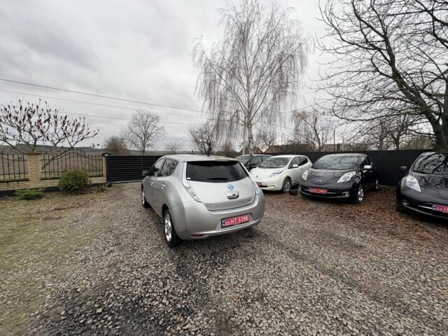 Серый Ниссан Лиф, объемом двигателя 0 л и пробегом 168 тыс. км за 5800 $, фото 16 на Automoto.ua