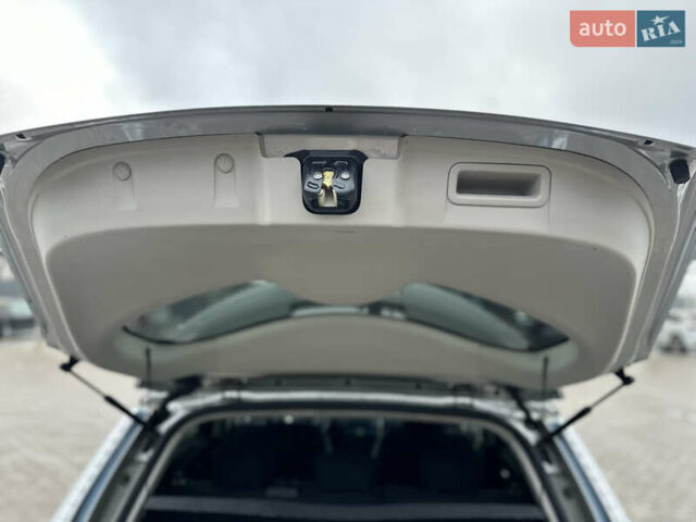 Серый Ниссан Лиф, объемом двигателя 0 л и пробегом 92 тыс. км за 8100 $, фото 23 на Automoto.ua