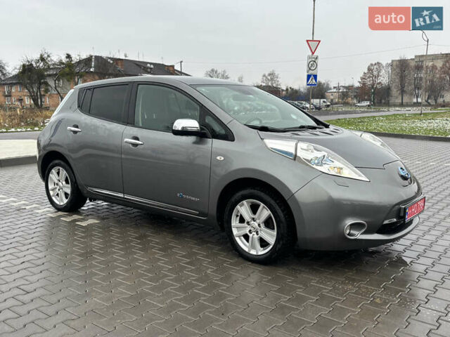 Серый Ниссан Лиф, объемом двигателя 0 л и пробегом 125 тыс. км за 6750 $, фото 7 на Automoto.ua