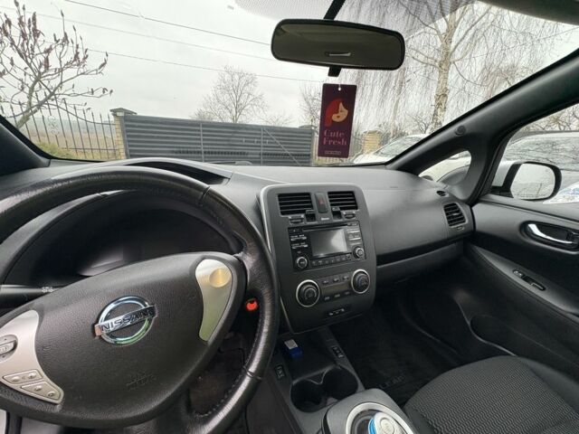 Сірий Ніссан Ліф, об'ємом двигуна 0 л та пробігом 57 тис. км за 6000 $, фото 22 на Automoto.ua