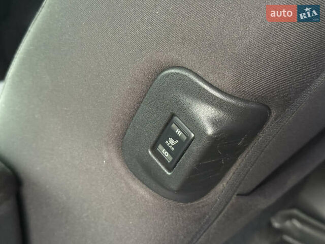 Серый Ниссан Лиф, объемом двигателя 0 л и пробегом 161 тыс. км за 7600 $, фото 7 на Automoto.ua