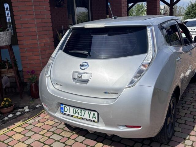 Серый Ниссан Лиф, объемом двигателя 0 л и пробегом 170 тыс. км за 6400 $, фото 7 на Automoto.ua