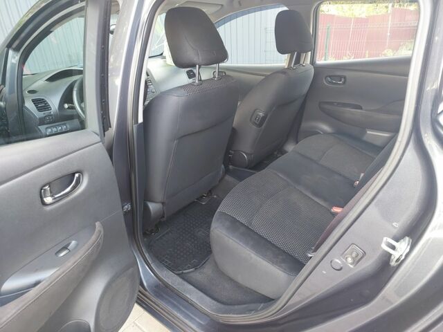 Серый Ниссан Лиф, объемом двигателя 0 л и пробегом 155 тыс. км за 5800 $, фото 7 на Automoto.ua