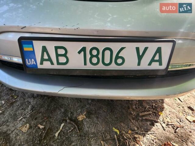 Серый Ниссан Лиф, объемом двигателя 0 л и пробегом 164 тыс. км за 4500 $, фото 3 на Automoto.ua