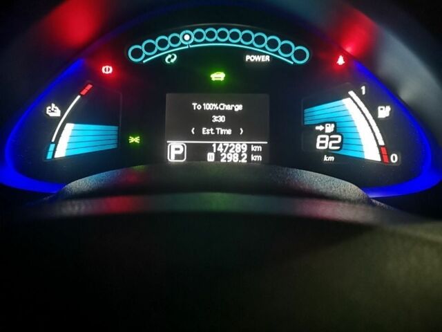 Серый Ниссан Лиф, объемом двигателя 0 л и пробегом 147 тыс. км за 6700 $, фото 6 на Automoto.ua