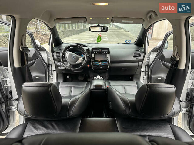 Серый Ниссан Лиф, объемом двигателя 0 л и пробегом 123 тыс. км за 7786 $, фото 21 на Automoto.ua