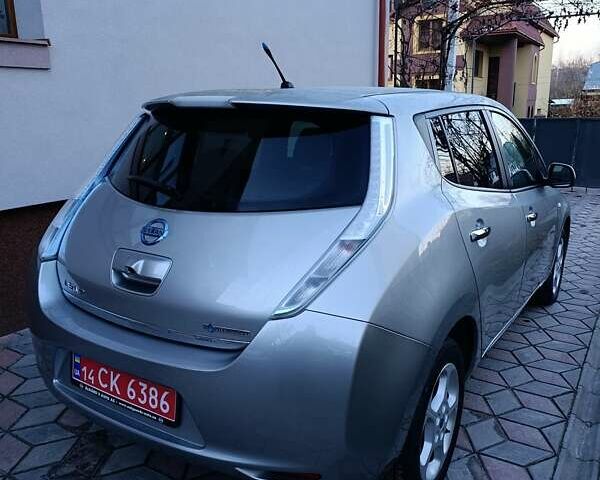 Сірий Ніссан Ліф, об'ємом двигуна 0 л та пробігом 127 тис. км за 7500 $, фото 12 на Automoto.ua