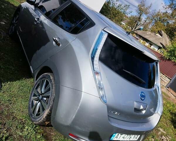 Сірий Ніссан Ліф, об'ємом двигуна 0 л та пробігом 96 тис. км за 7250 $, фото 8 на Automoto.ua