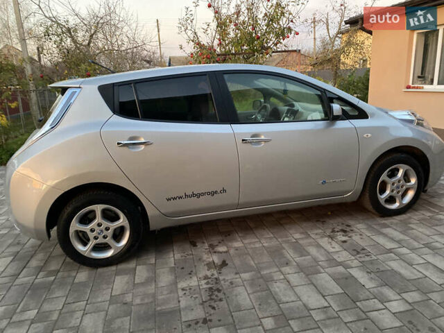 Сірий Ніссан Ліф, об'ємом двигуна 0 л та пробігом 70 тис. км за 4590 $, фото 5 на Automoto.ua