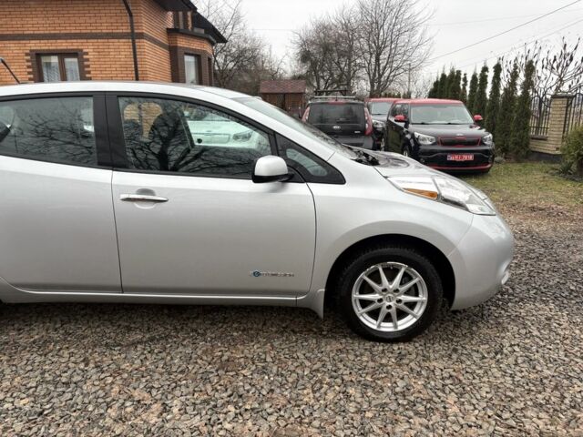 Сірий Ніссан Ліф, об'ємом двигуна 0 л та пробігом 57 тис. км за 6200 $, фото 11 на Automoto.ua