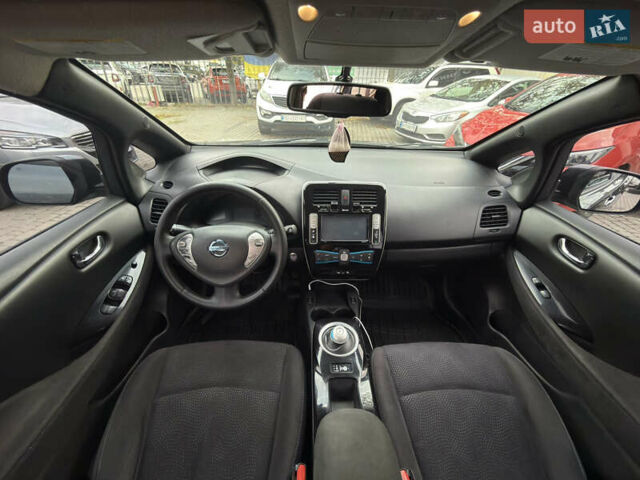 Серый Ниссан Лиф, объемом двигателя 0 л и пробегом 161 тыс. км за 7600 $, фото 9 на Automoto.ua