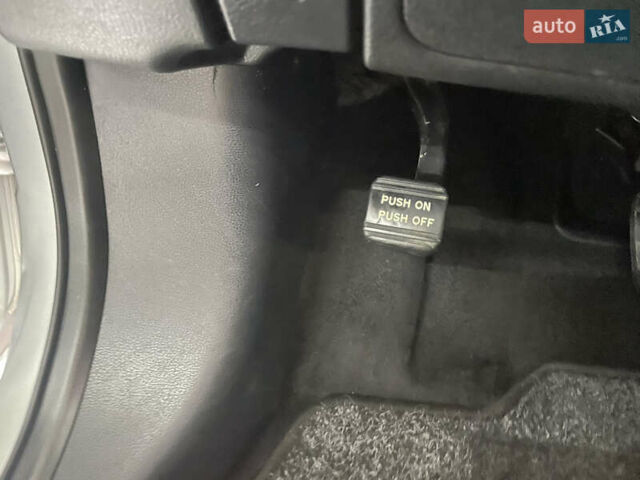 Ниссан Лиф 2013 в Стрые на Automoto.ua Серый Ниссан Лиф, объемом двигателя 0 л и пробегом 118 тыс. км за 6800 $, фото 39 на Automoto.ua