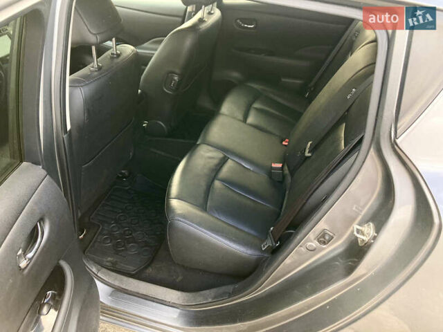 Сірий Ніссан Ліф, об'ємом двигуна 0 л та пробігом 129 тис. км за 8300 $, фото 10 на Automoto.ua