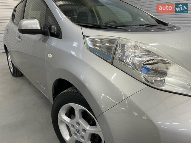 Ниссан Лиф 2013 в Стрые на Automoto.ua Серый Ниссан Лиф, объемом двигателя 0 л и пробегом 118 тыс. км за 6800 $, фото 21 на Automoto.ua