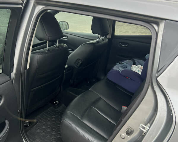 Серый Ниссан Лиф, объемом двигателя 0 л и пробегом 173 тыс. км за 6600 $, фото 6 на Automoto.ua