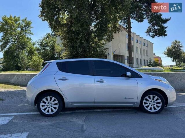 Серый Ниссан Лиф, объемом двигателя 0 л и пробегом 247 тыс. км за 5100 $, фото 1 на Automoto.ua