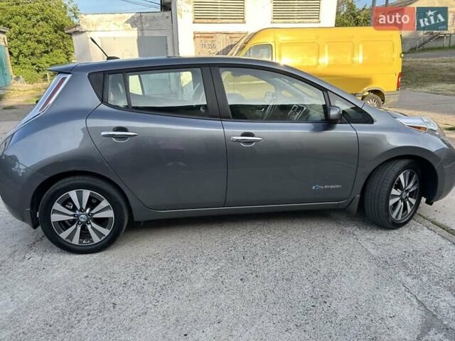 Сірий Ніссан Ліф, об'ємом двигуна 0 л та пробігом 154 тис. км за 8200 $, фото 11 на Automoto.ua