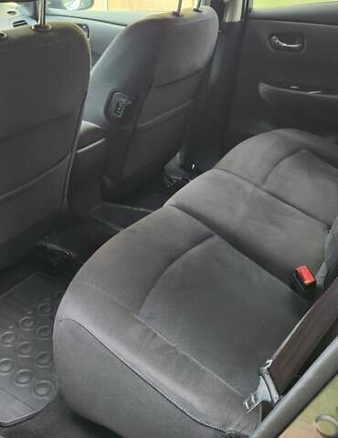 Серый Ниссан Лиф, объемом двигателя 0 л и пробегом 120 тыс. км за 6550 $, фото 28 на Automoto.ua