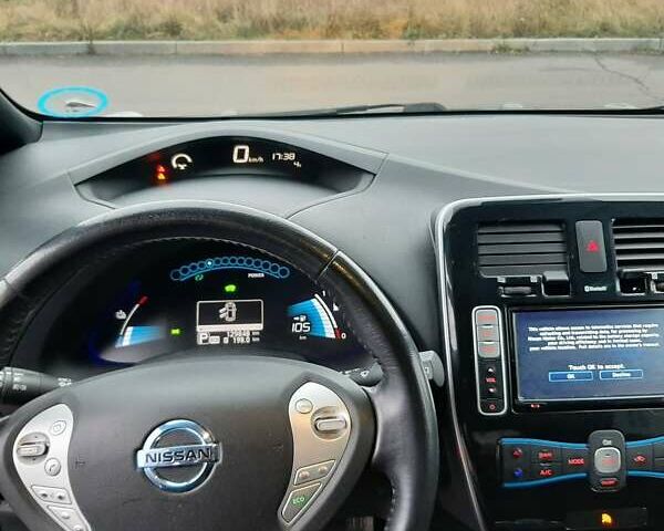 Серый Ниссан Лиф, объемом двигателя 0 л и пробегом 129 тыс. км за 7100 $, фото 44 на Automoto.ua