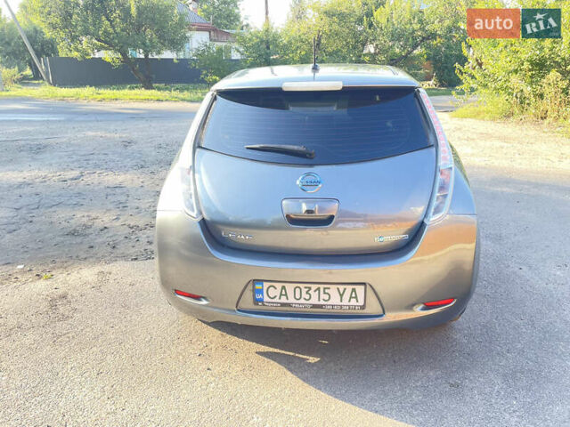 Серый Ниссан Лиф, объемом двигателя 0 л и пробегом 180 тыс. км за 6500 $, фото 1 на Automoto.ua