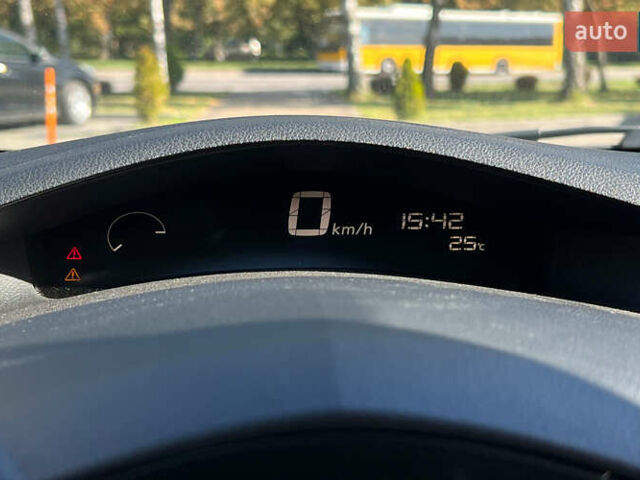 Серый Ниссан Лиф, объемом двигателя 0 л и пробегом 111 тыс. км за 5999 $, фото 16 на Automoto.ua