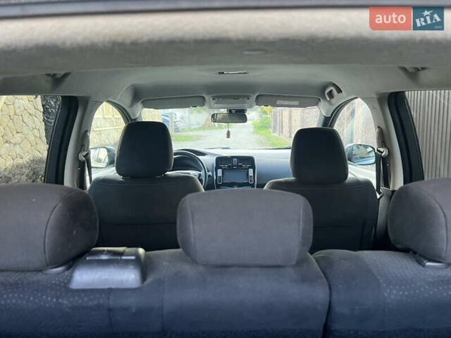Ниссан Лиф 2014 в Черновцах на Automoto.ua Серый Ниссан Лиф, объемом двигателя 0 л и пробегом 83 тыс. км за 5900 $, фото 20 на Automoto.ua