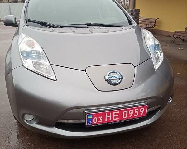 Серый Ниссан Лиф, объемом двигателя 0 л и пробегом 99 тыс. км за 7400 $, фото 1 на Automoto.ua