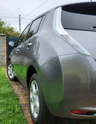 Серый Ниссан Лиф, объемом двигателя 0 л и пробегом 120 тыс. км за 6550 $, фото 19 на Automoto.ua