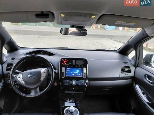 Серый Ниссан Лиф, объемом двигателя 0 л и пробегом 145 тыс. км за 7350 $, фото 30 на Automoto.ua