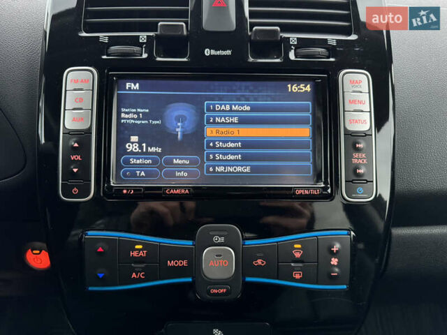 Сірий Ніссан Ліф, об'ємом двигуна 0 л та пробігом 75 тис. км за 7500 $, фото 39 на Automoto.ua