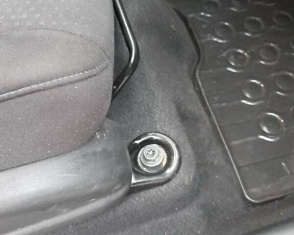 Серый Ниссан Лиф, объемом двигателя 0 л и пробегом 129 тыс. км за 7100 $, фото 69 на Automoto.ua