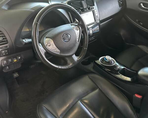 Сірий Ніссан Ліф, об'ємом двигуна 0 л та пробігом 103 тис. км за 7200 $, фото 10 на Automoto.ua