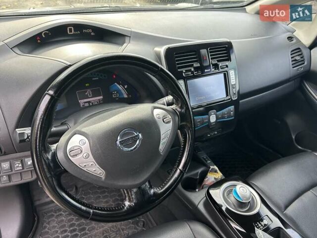 Сірий Ніссан Ліф, об'ємом двигуна 0 л та пробігом 186 тис. км за 6700 $, фото 9 на Automoto.ua