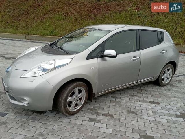 Серый Ниссан Лиф, объемом двигателя 0 л и пробегом 132 тыс. км за 5950 $, фото 10 на Automoto.ua