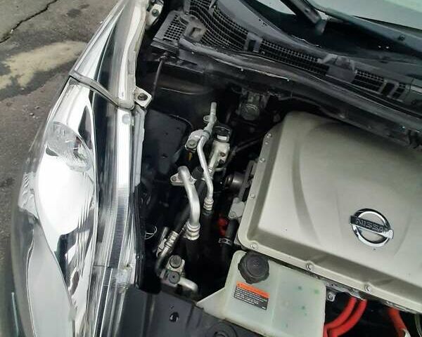 Серый Ниссан Лиф, объемом двигателя 0 л и пробегом 129 тыс. км за 7100 $, фото 22 на Automoto.ua