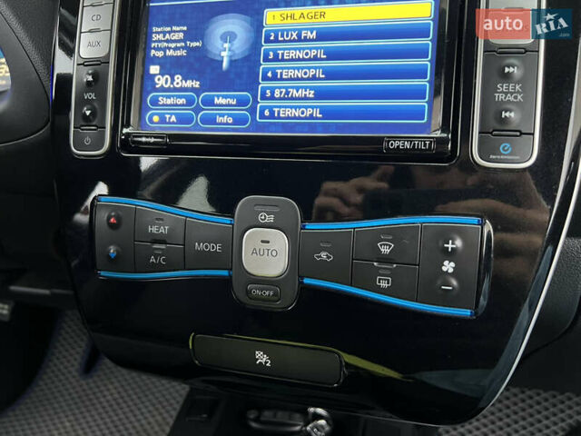 Серый Ниссан Лиф, объемом двигателя 0 л и пробегом 139 тыс. км за 7200 $, фото 46 на Automoto.ua