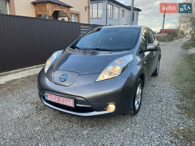 Ниссан Лиф 2014 в Черновцах на Automoto.ua Серый Ниссан Лиф, объемом двигателя 0 л и пробегом 83 тыс. км за 5900 $, фото 35 на Automoto.ua