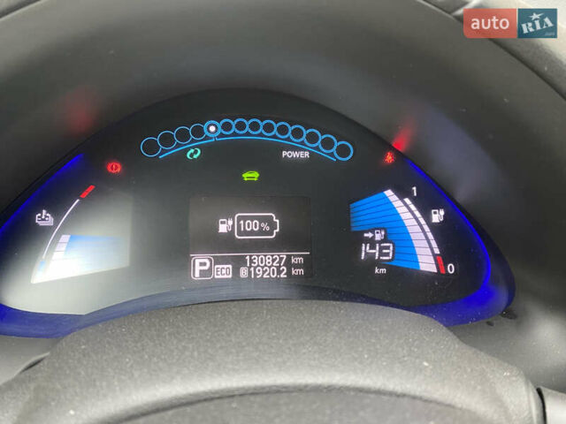 Сірий Ніссан Ліф, об'ємом двигуна 0 л та пробігом 133 тис. км за 6250 $, фото 19 на Automoto.ua
