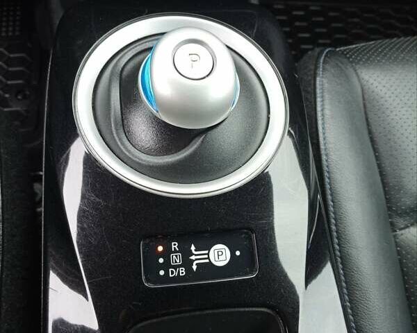 Серый Ниссан Лиф, объемом двигателя 0 л и пробегом 99 тыс. км за 7400 $, фото 19 на Automoto.ua