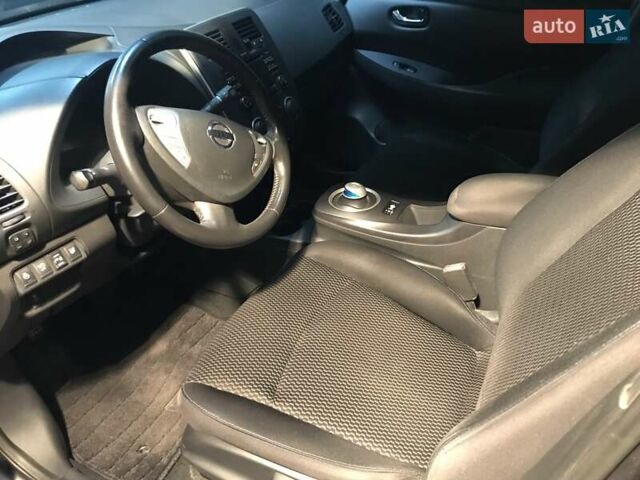 Сірий Ніссан Ліф, об'ємом двигуна 0 л та пробігом 99 тис. км за 7800 $, фото 3 на Automoto.ua